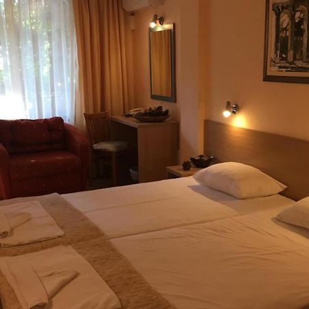 Park Hotel Briz Goudstrand Buitenkant foto