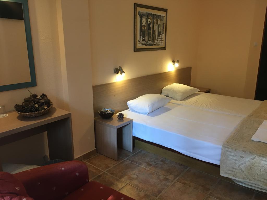 Park Hotel Briz Goudstrand Buitenkant foto