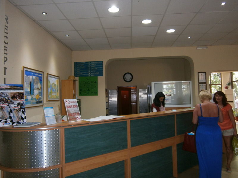 Park Hotel Briz Goudstrand Buitenkant foto