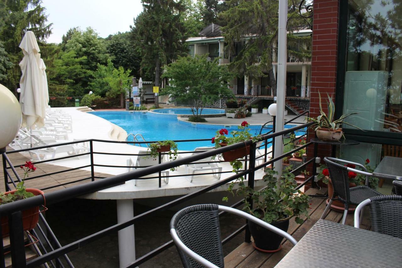 Park Hotel Briz Goudstrand Buitenkant foto